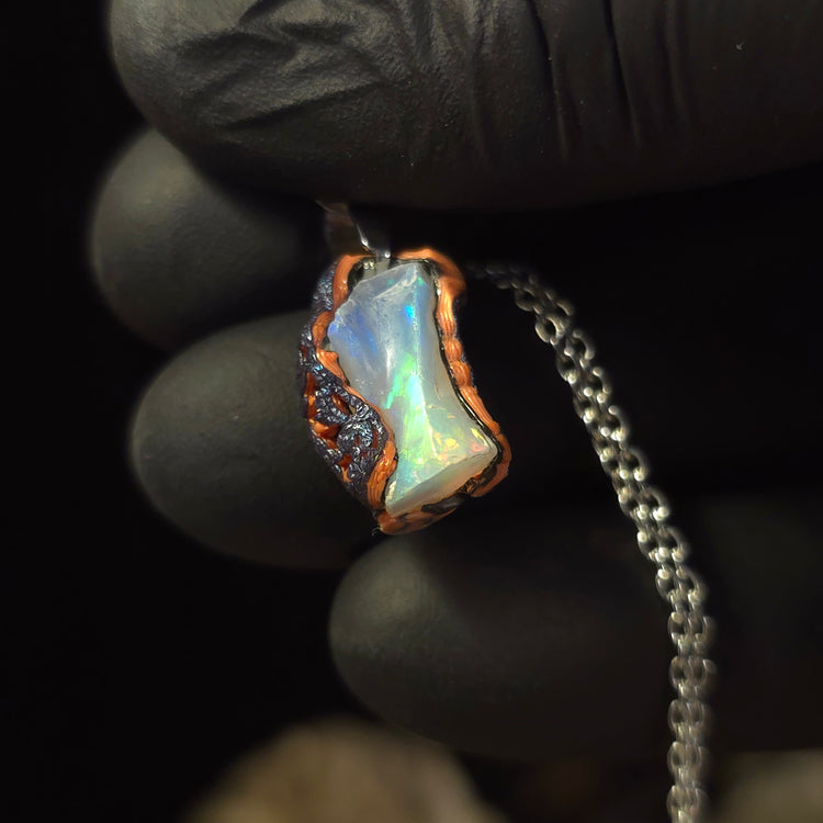 Opal Halskette — Feuer durch Dunst