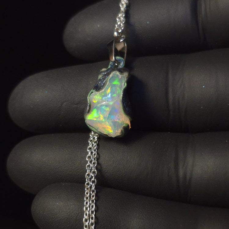 Opal Halskette — Grünes & blau-grünes Feuer