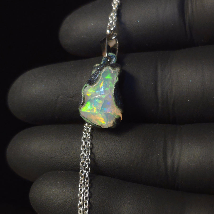 Opal Halskette — Grünes & blau-grünes Feuer